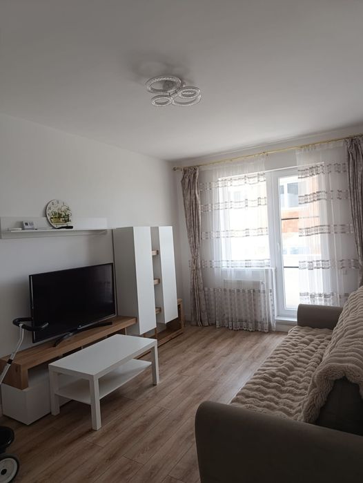 Inchiriez apartament de doua camere