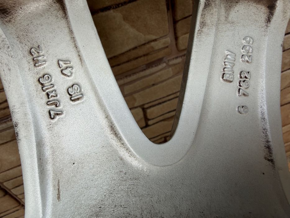 Оригинални джанти с гуми за BMW