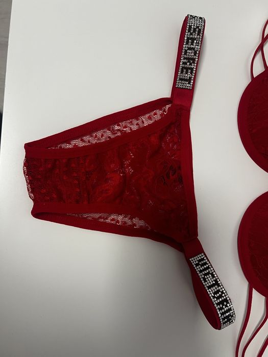 Set lenjerie Victoria’s Secret