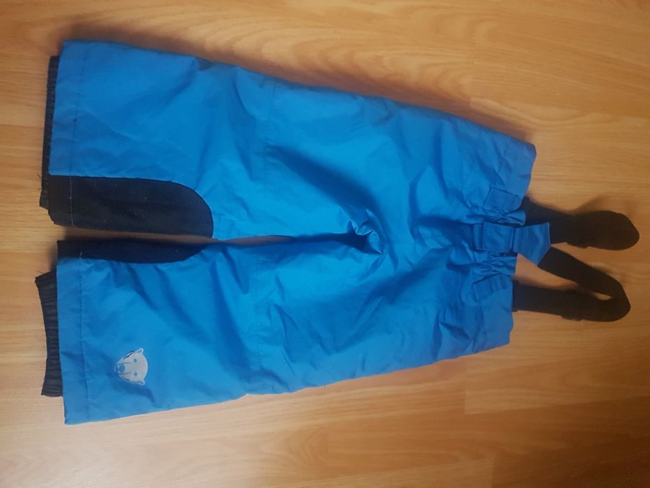 Pantaloni  iarnă/zăpadă      .