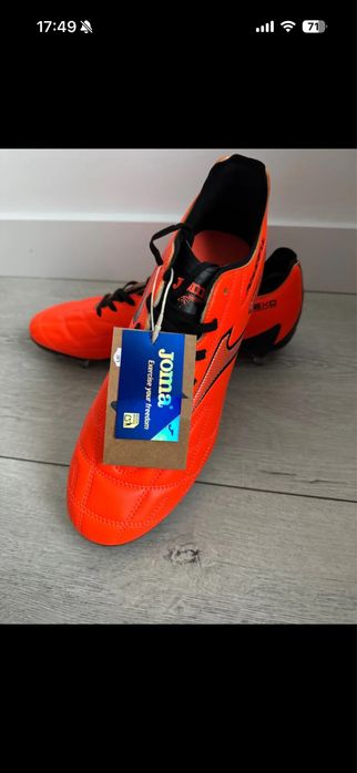 Ghete fotbal marimea 42,5