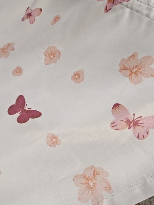 Шторы теневые  .