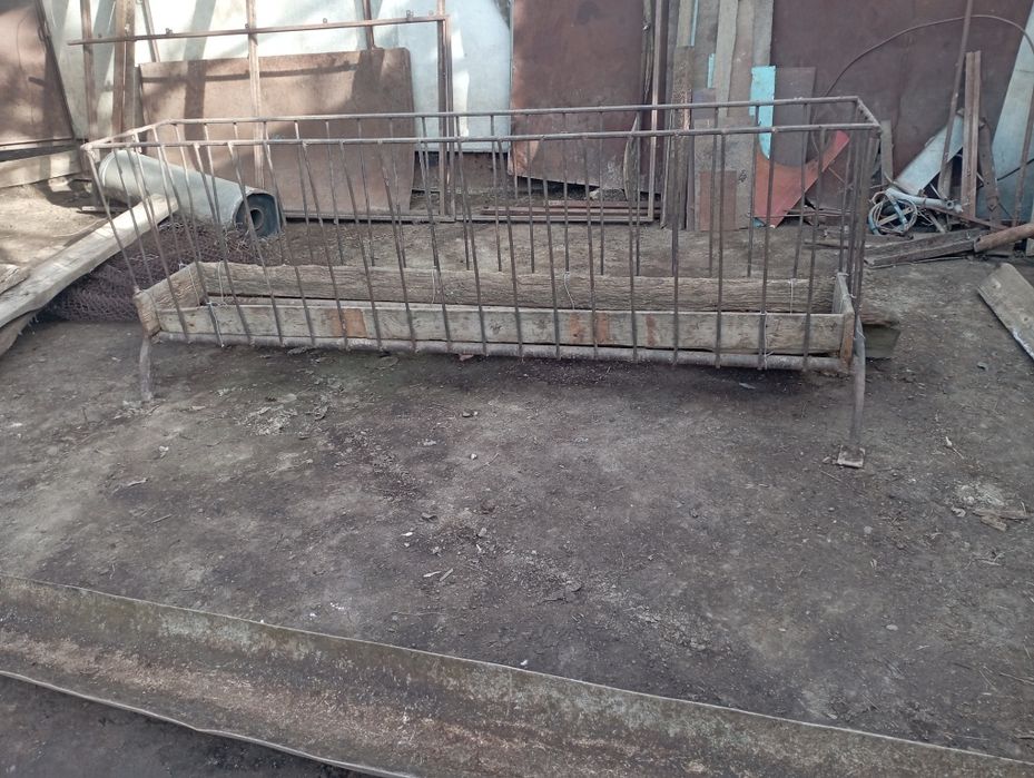 Продам кормушки для животных