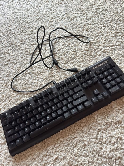 Tastatura gamin apex m750