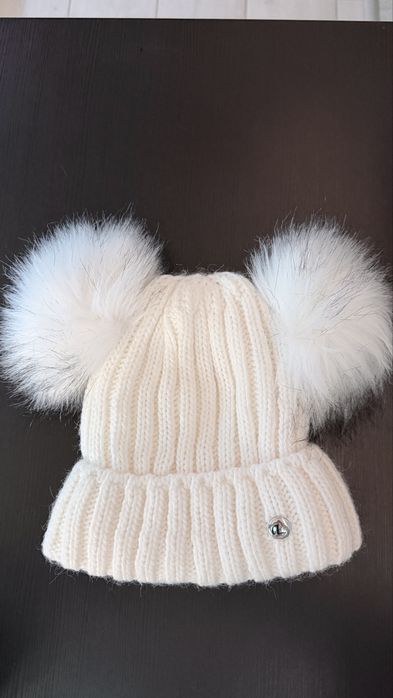 Caciula superba alba