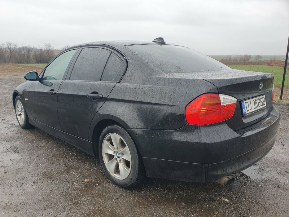 Bmw e90 320i navi mare an 2006 fiscal