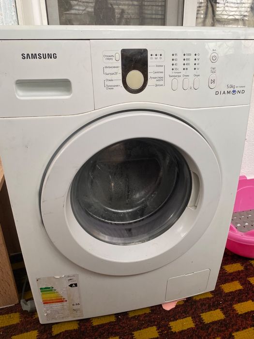Продам машинку samsung