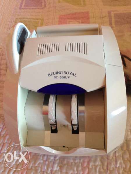 Машина за броене на пари банкнотоброячна машина