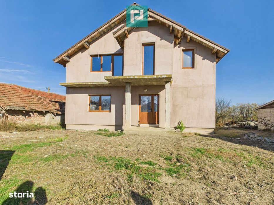 Casă 6 camere cu teren 1800 mp, Nădab