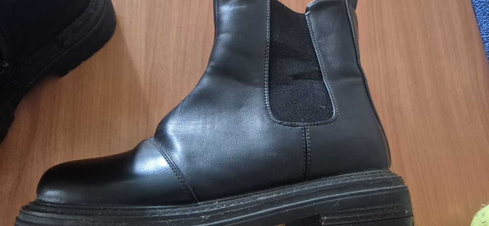 Продам ботинки женские  36 размер