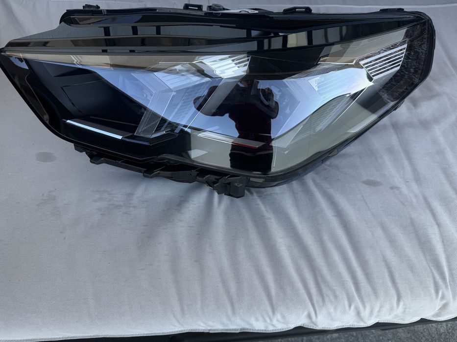 Far stanga bmw X2  U10