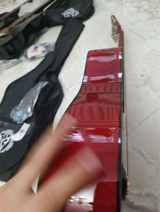 Продам гитара полный комплект