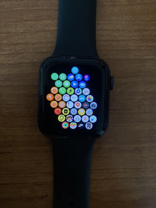 Apple Watch SE  оригинал. ТОРГ