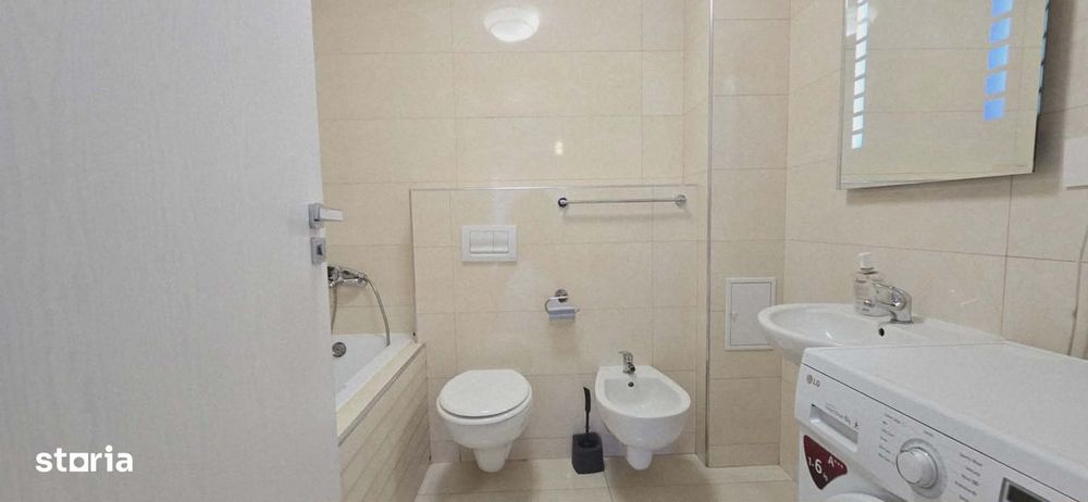 Apartament 3 camere de vânzare, cart. Prima Sova