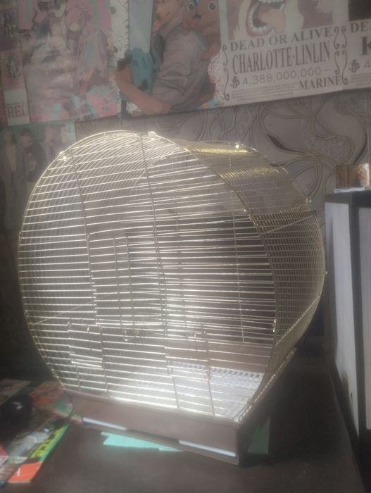 Продам клетку для попугаев