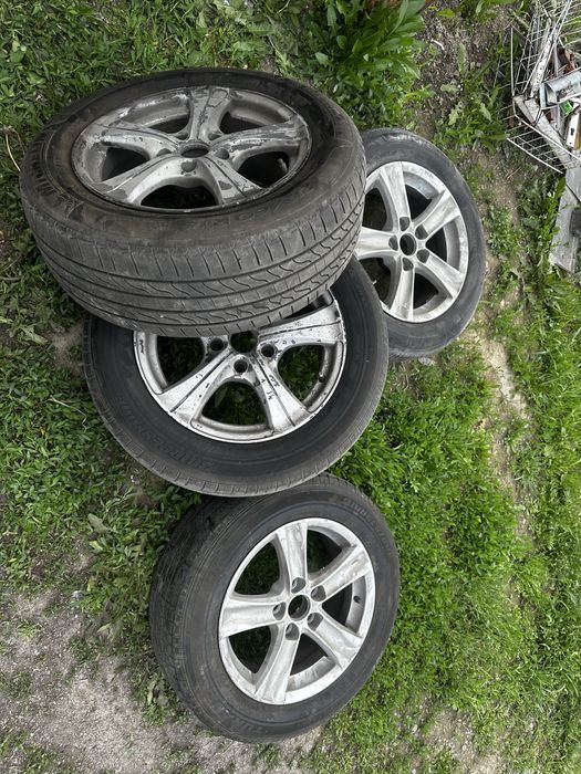 215/60/16 с дисками отдам