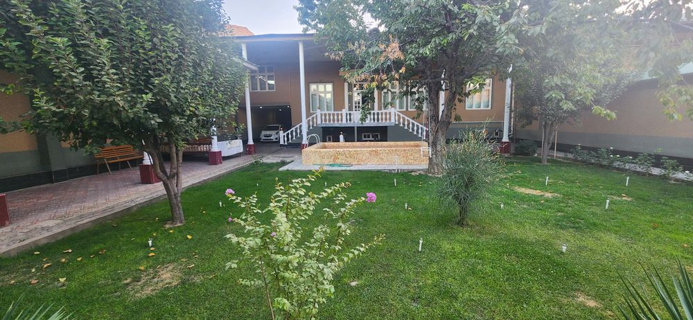 Uchastka hovli nazarbek