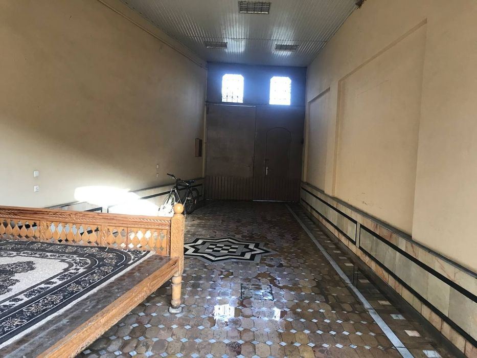 Продаю Янгиабат 4,5 сот 6 ком