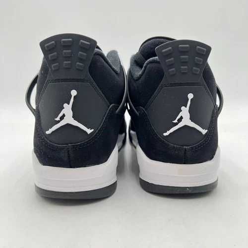 Sneakers Jordan4 White Thunder cu eticheta (nu Nike, Gucci, Adidas, Balenciaga)