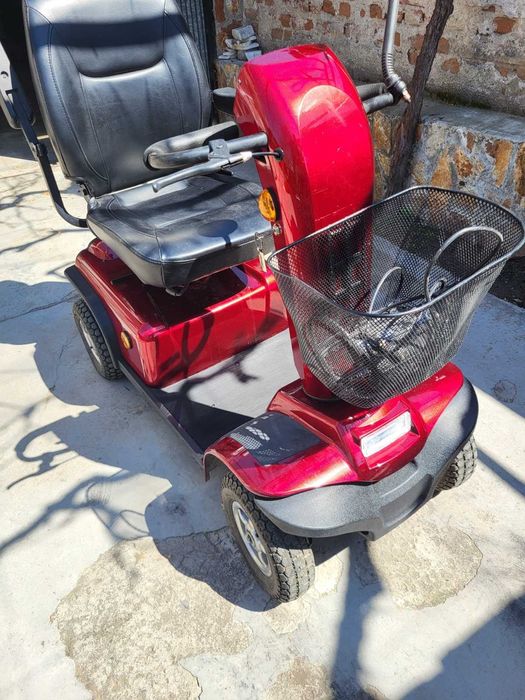 Инвалидна електрическа количка