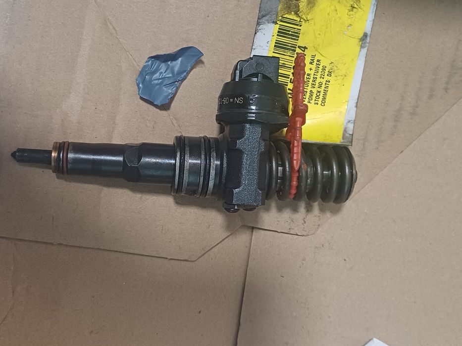 Injector Volkswagen Touareg (7LA, 7L6) [Fabr 2003-2010] 070130073N