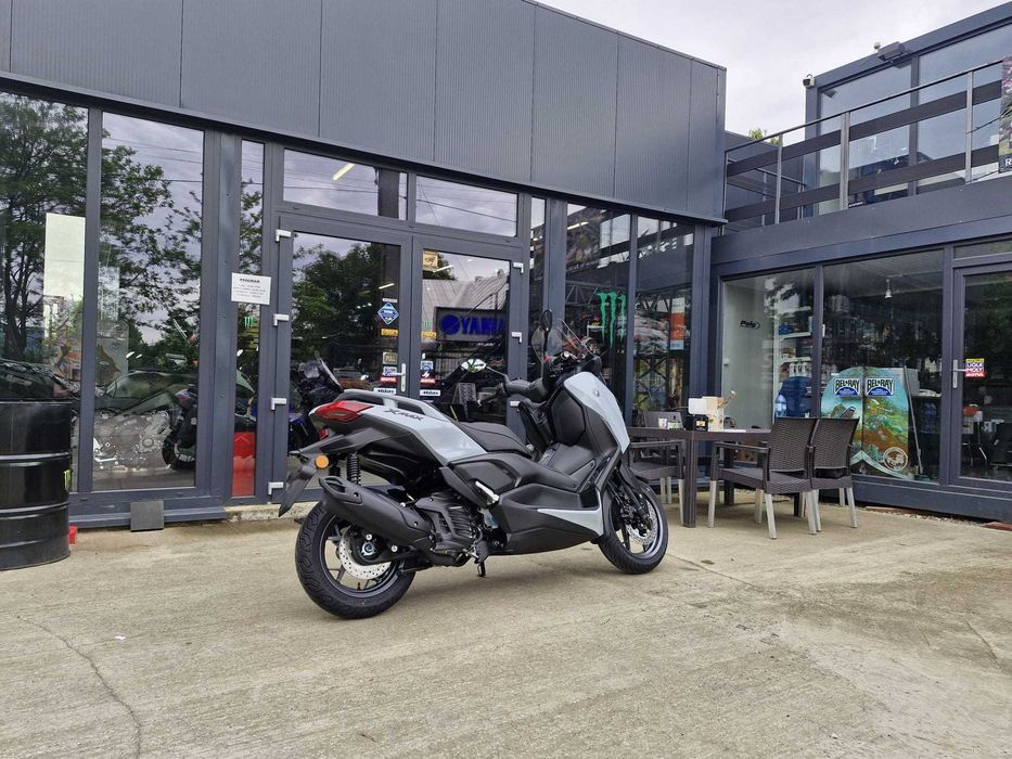 Yamaha XMax 125 TechMax nou - prin EST BIKE Campina