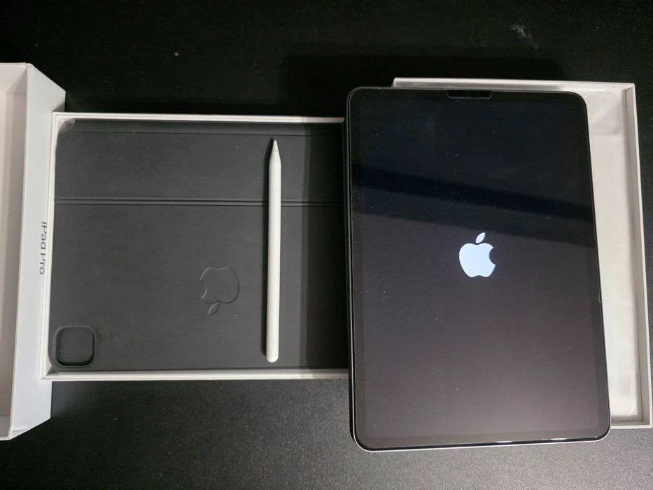 Ipad pro 11 m1 Wi-Fi  128Gb + magic keyboard + pencil
