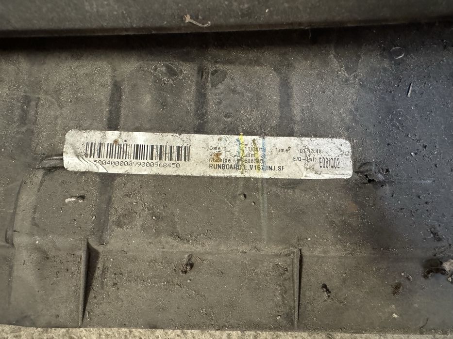 Лява Степенка/Праг за Mercedes GLE 167 SUV