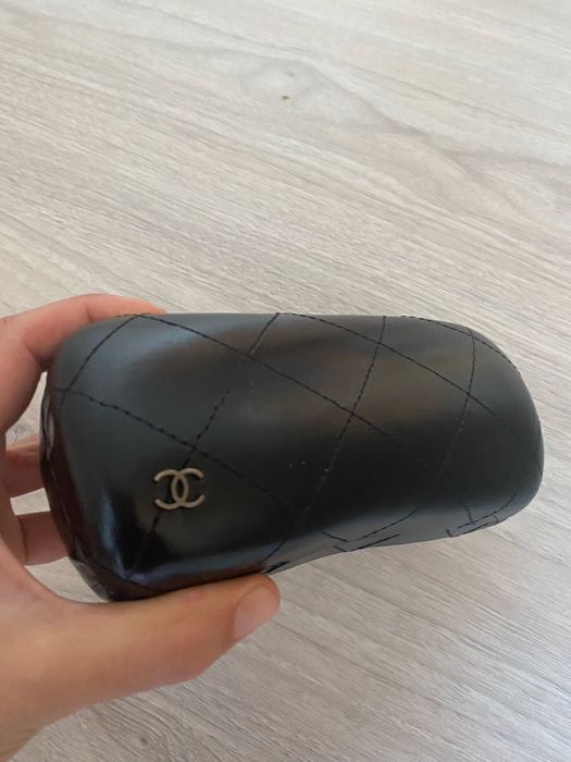 Кутия за очила……