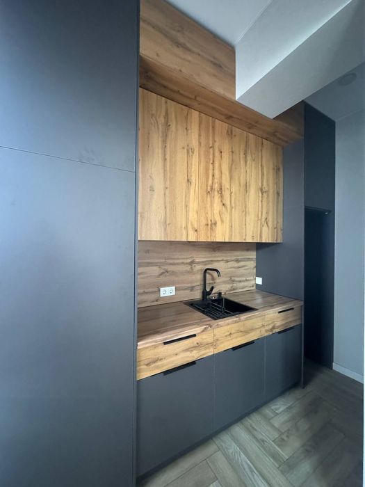 Офис в бц со своим санузлом+Кухней Бузбазар