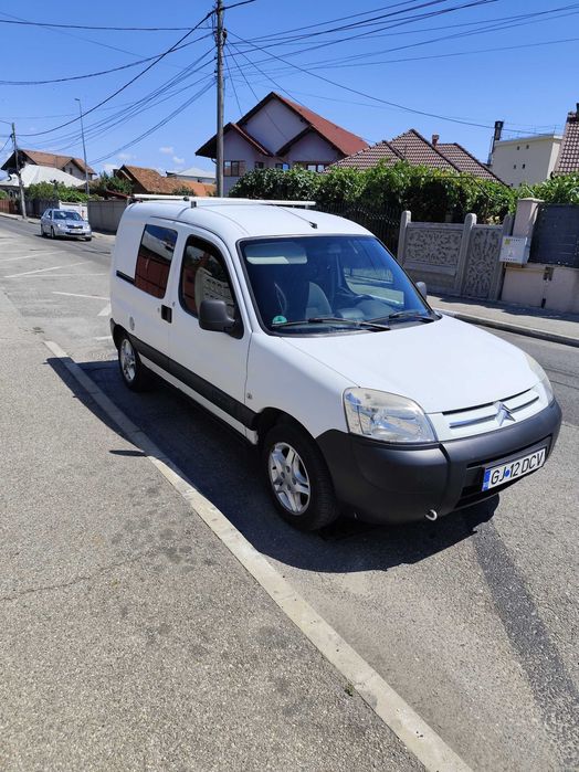 Citroen berlingo 16 diesel anul 2008 214000 km reali distribuție schimbata itp făcut azi 09/07/26 ptr mai multe detalii 0768011020