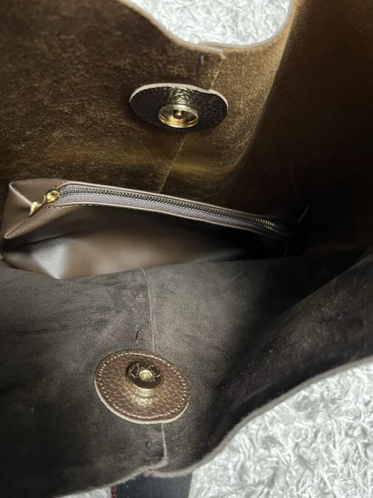 Дамска чанта от естествен велур