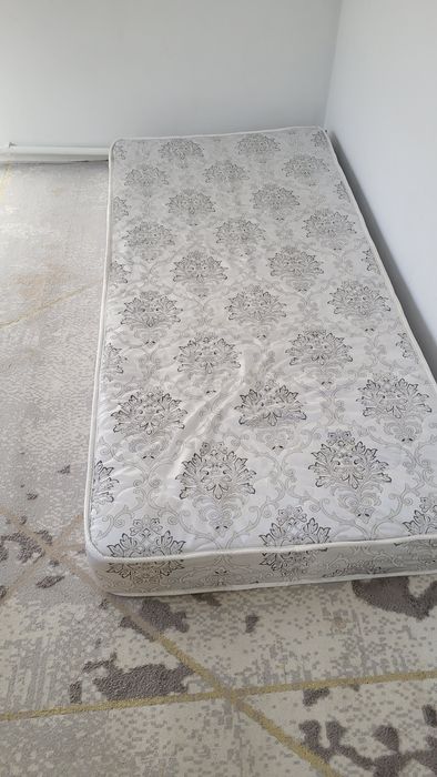 Детский кровать.