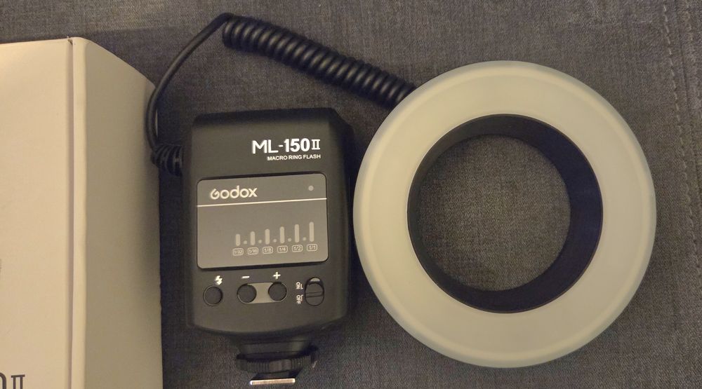 Макро светкавица Godox ML-150II