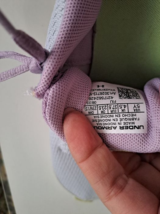 Спортни обувки Nike и Under armour