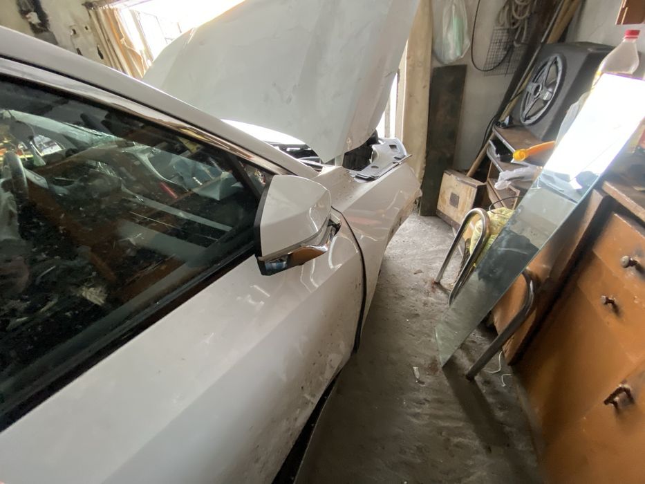 Geely atlas в аварийном состоянии