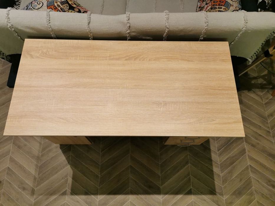 Бюро, много запазено