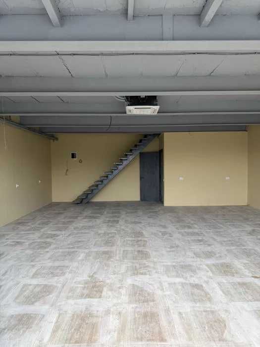 сдаётся помещение на улице бабура,  Piramit tower 154 м²