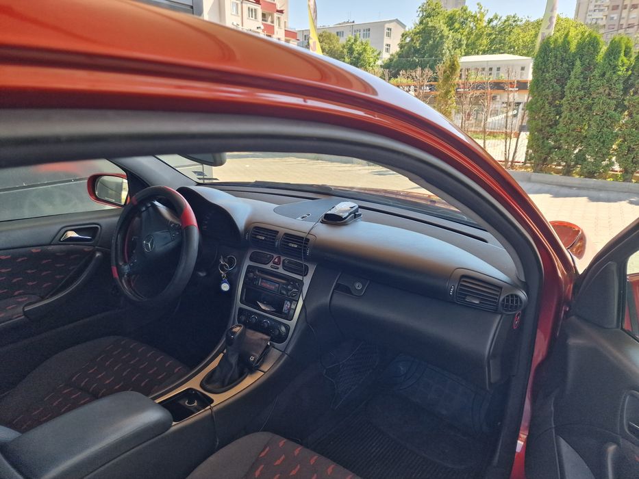 Mercedes w203. 1.8 benzin