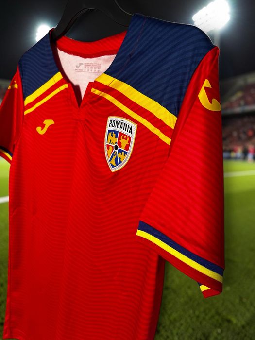 Triocu fotbal Romania rosu