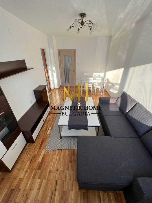 Дава се под наем Двустаен апартамент в Бургас, Възраждане - 74 кв.м за 357 € - Снимка #2