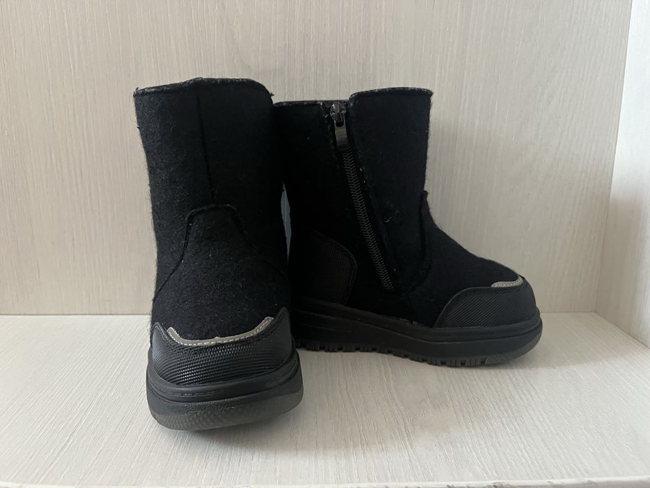 Продам десткие валенки