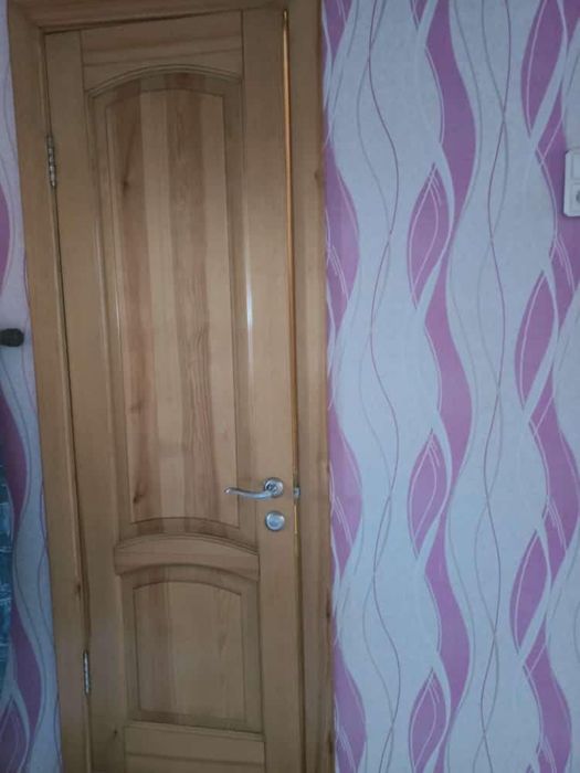 Двери из чистого дерева