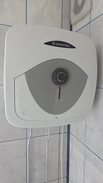 Boiler Ariston, 15L, 1200 wati - 300 lei