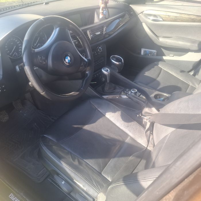 Vând BMW  X1, an 2011