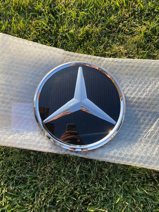 Emblema distronic grila cu incalzire Mercedes A0008880500