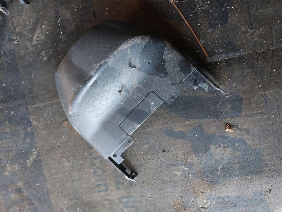 Пластмаса под волана е90 е91 бмв  2.0д 177кс bmw e90 e91 2.0d