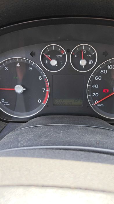 Ford focus 2005 1.6 benzină