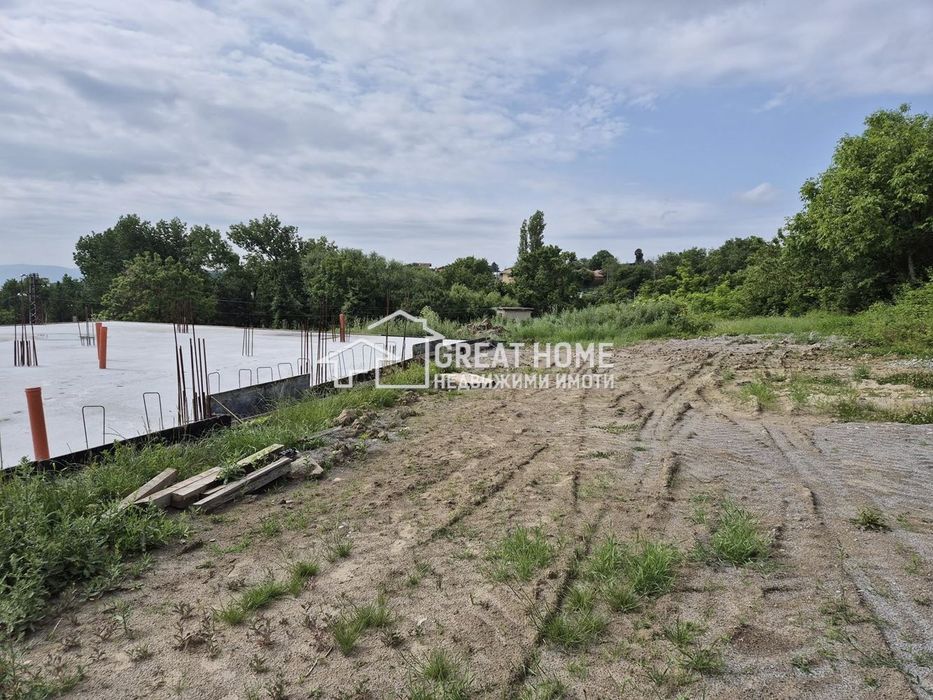 с. Момино!!! Уникална гледка и локация!!! Равен парцел с проект за къ