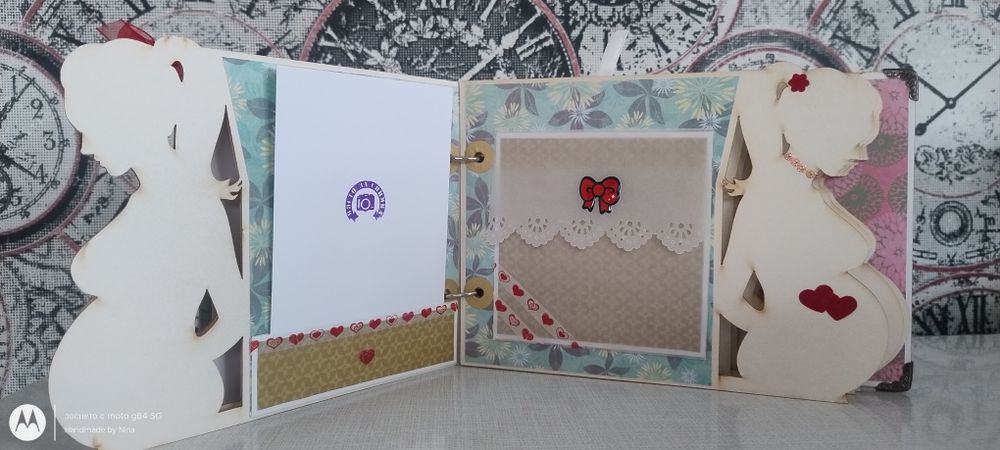 Ръчно изработен албум-Моите 9 месеца